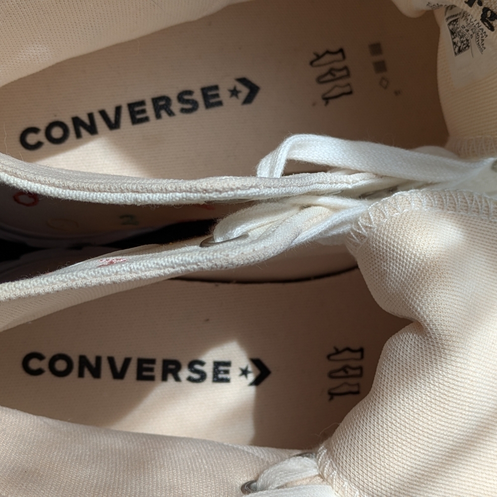 Converse All Star Lift 2X Platform Embroidered with
astrological Signs. Size 7.5 - Picture 9 of 13